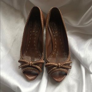 Prada Saddle Brown Pump